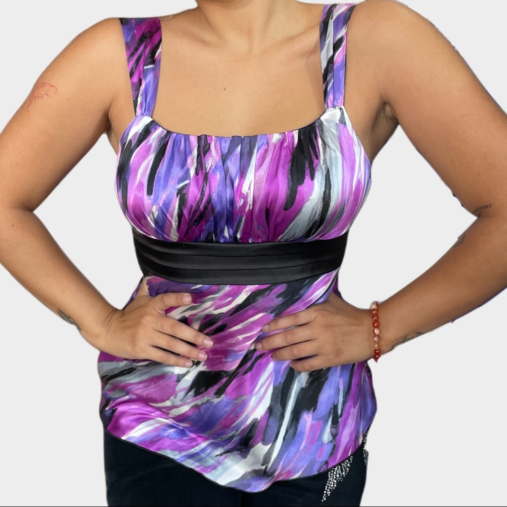 RETRO 90s STYLE TANK TOP